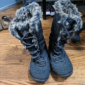 Columbia Omni grip size 6.5 black winter boots